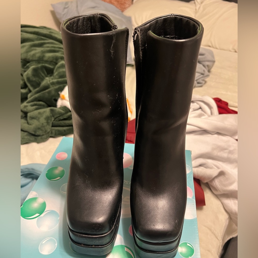 Boots - Picture 2 of 2